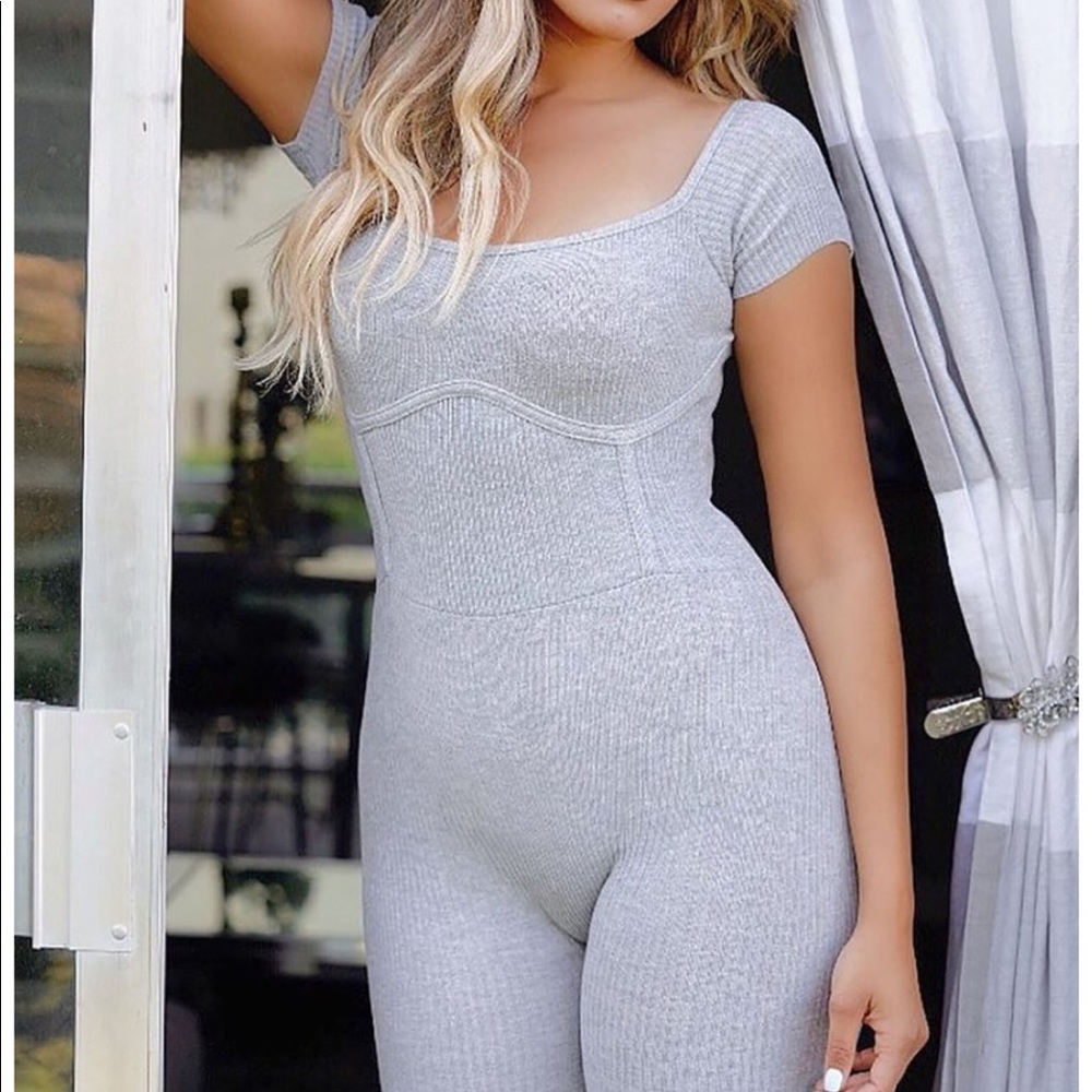 Ribbed Underbust Detailed Romper